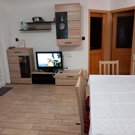 Fausztland Apartments Zamárdi Eksteriør billede